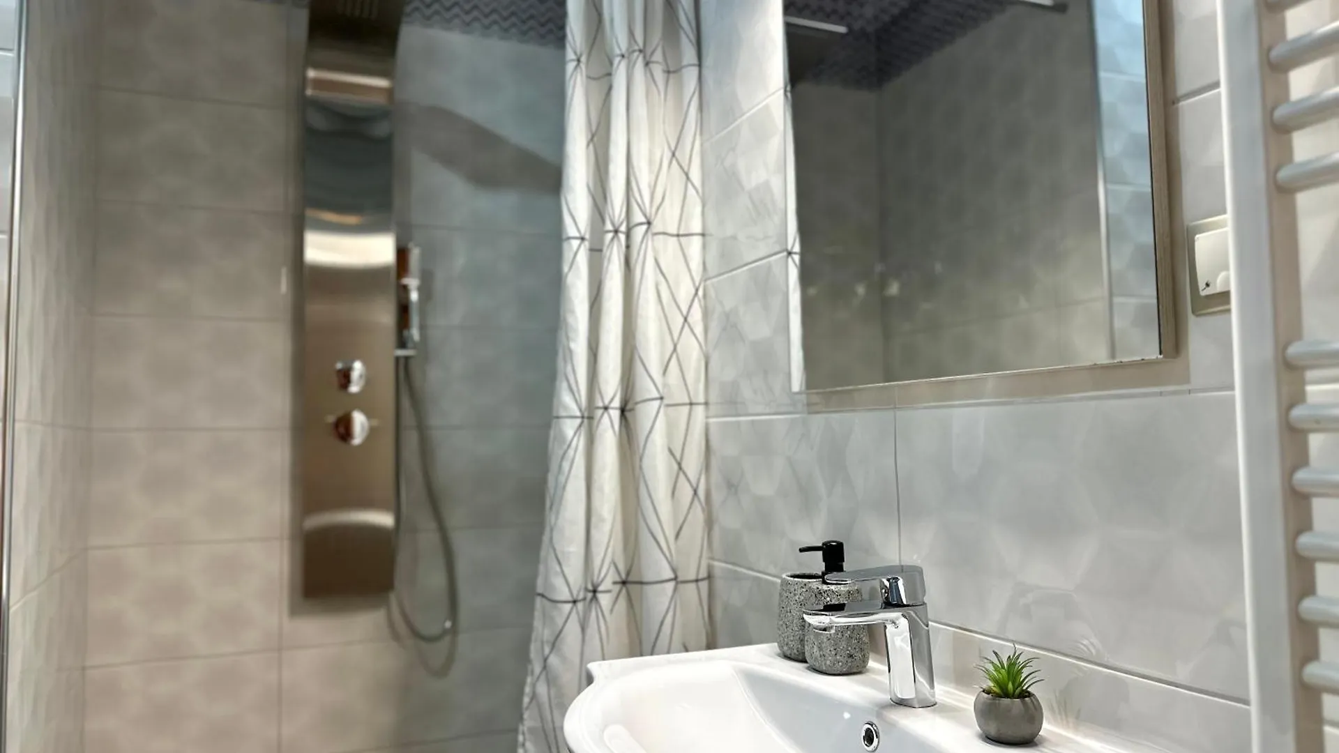 Εmerald Luxury Suite 塞萨洛尼基 希腊